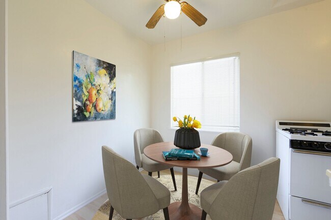 667-669-669 Levering Ave Unit 15