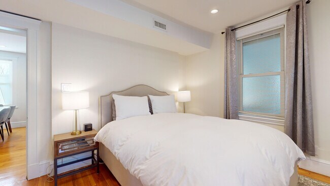 Photo - 30 Clay St Unit 3