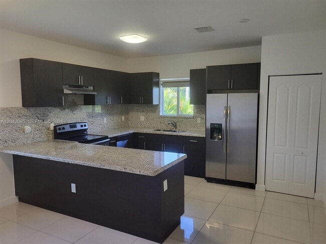 Photo - 1029 SW 11th Ave