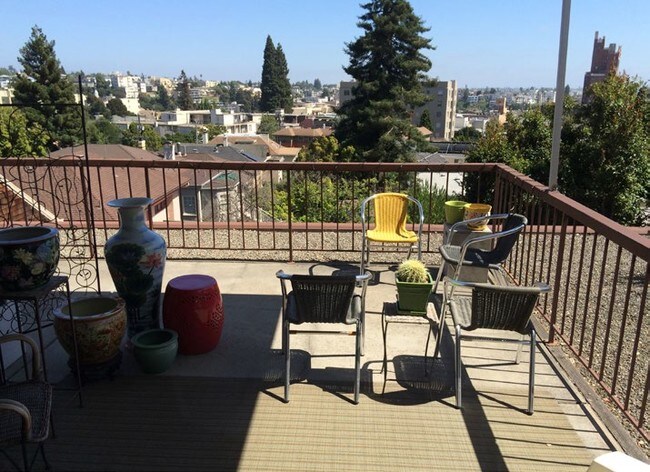 Photo - 375 Bellevue Ave