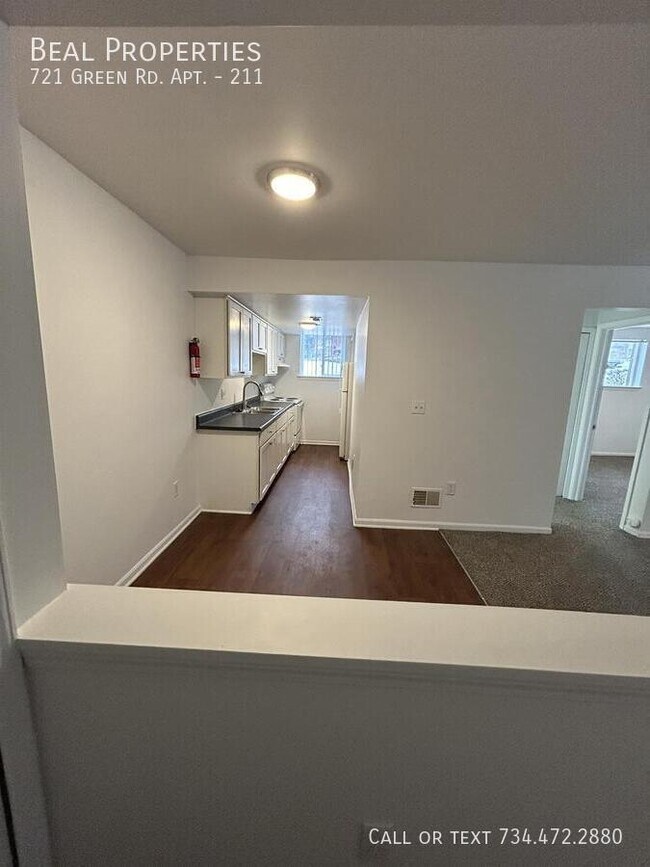 Photo - 721 Green Rd Unidad 211