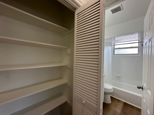 Van Buren St Apts II LLC
