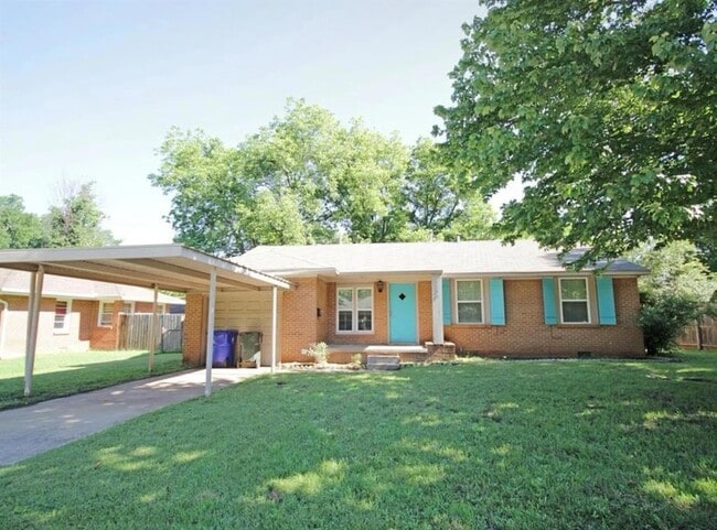 Building Photo - 1205 W Brooks St