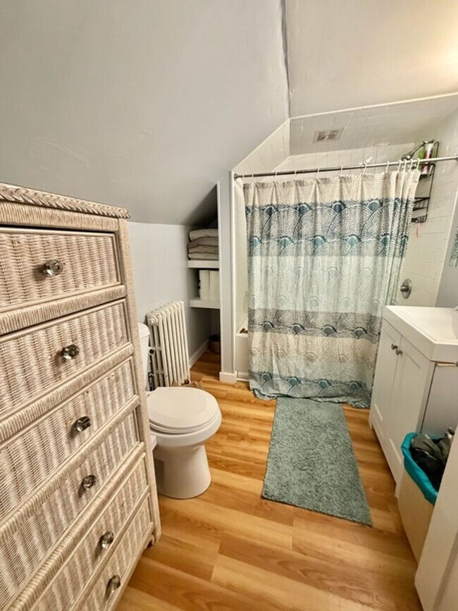 Photo - 145 Downs St Unit Apt 3