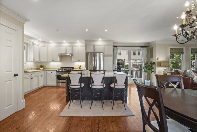 Photo - 28 Pennsylvania Ave Unit B