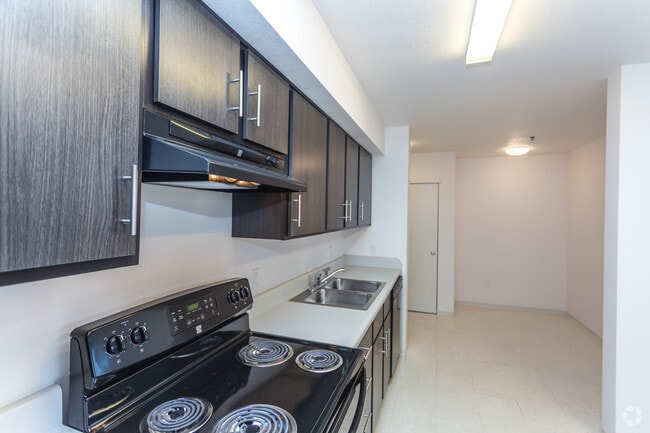 2HAB, 1BA - The Swing
