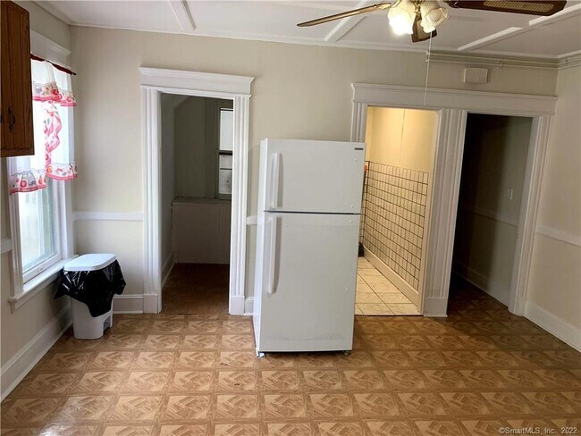 Photo - 225 Robbins St Apartment Unit 3