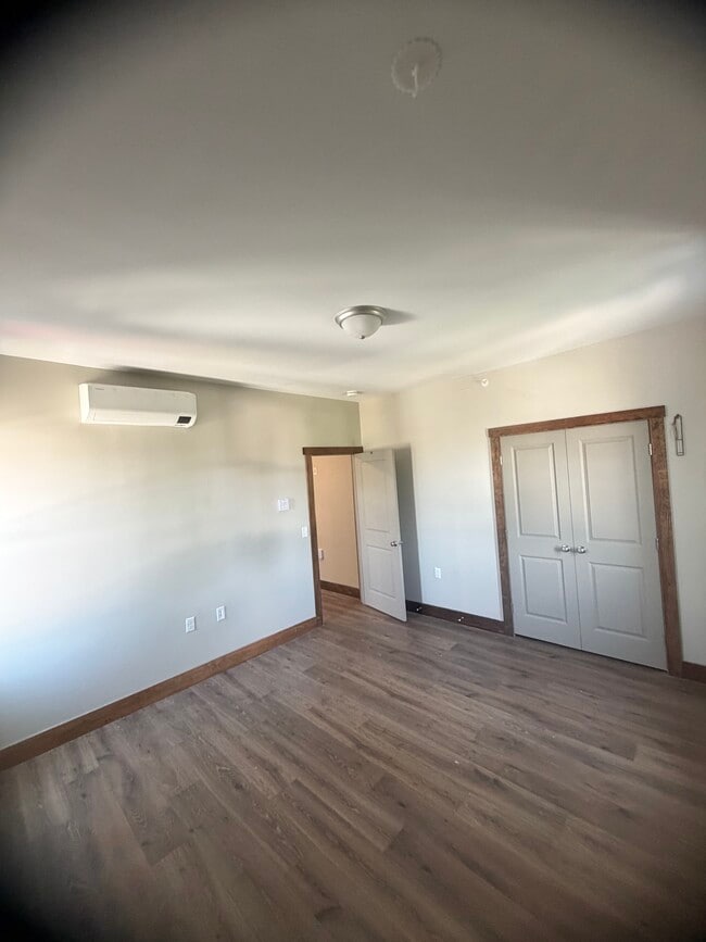 Photo - 219 Whitman St Unidad #6