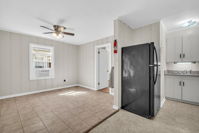 Photo - 305 Old West Point Rd Unit 305 Old West Point Rd #A