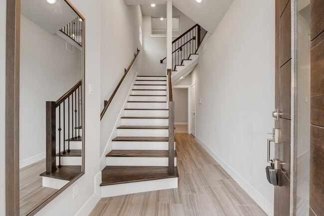 Photo - 5725 Darling St