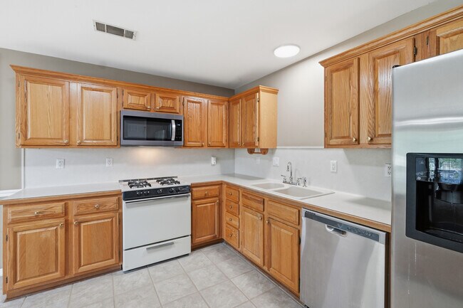 Photo - 1 Zircon Dr
