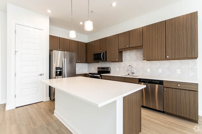 1BR, 1.5BA - 970 SF - C3 - The Quinn Apartments