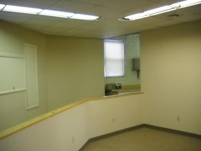 Photo - 400 Belleville Ave