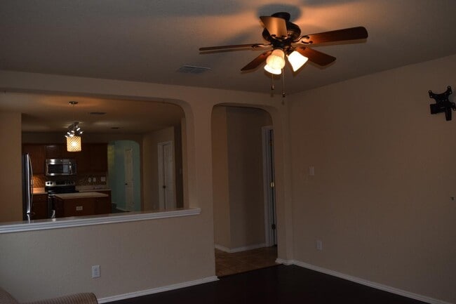 Photo - 333 Diana Dr