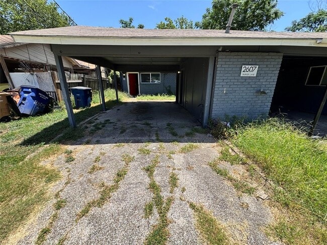 Building Photo - 2607 Parker Ln Rental