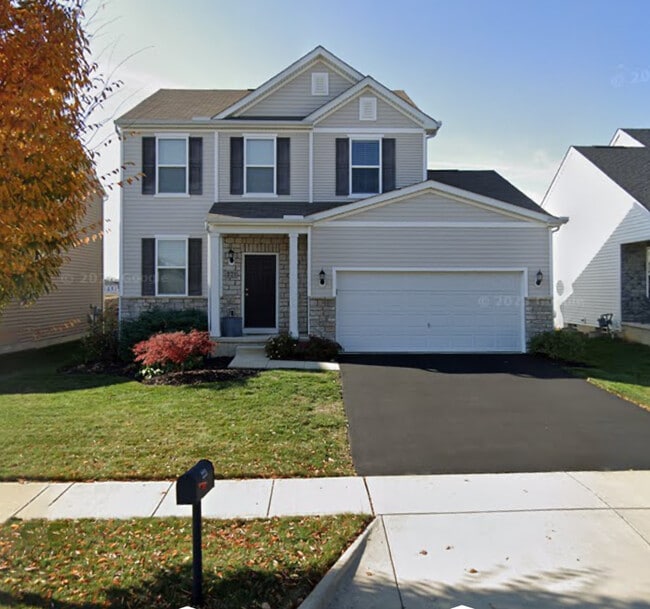 Building Photo - 221 Cloverhill Dr Rental