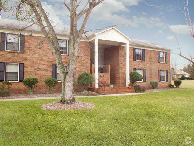 Swan Run Apartments - Swan Run Apartments