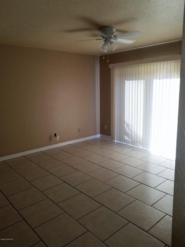 Photo - 220 Columbia Dr