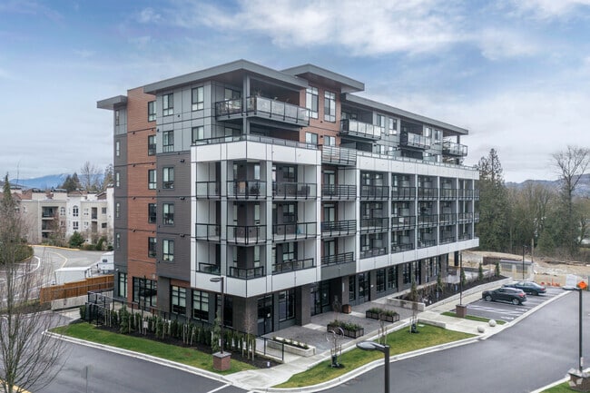 Building Photo - The Hub