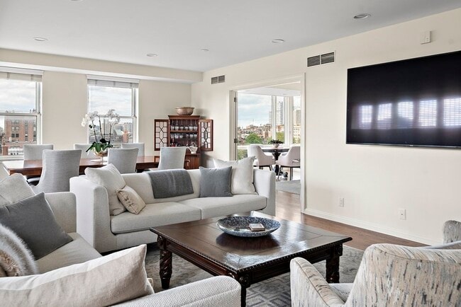 Photo - 2 Commonwealth Ave Unit 8G