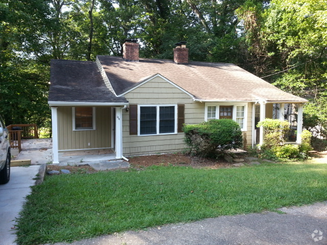 Building Photo - 174 Gramling St SE Rental