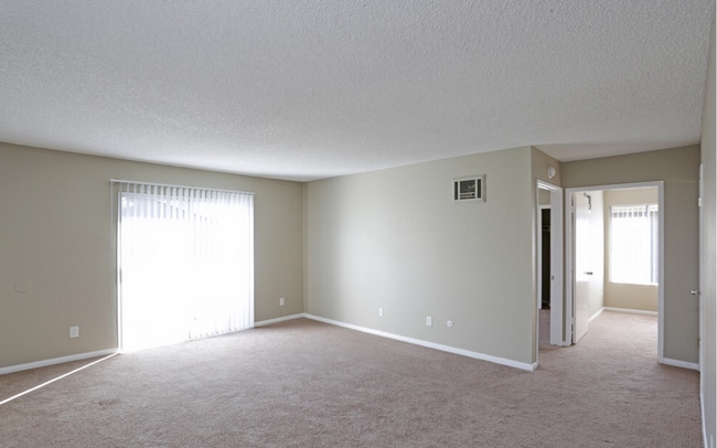 Photo - Country Apartments