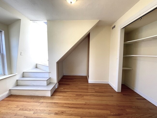 Photo - 11 Brighton St Unit 3