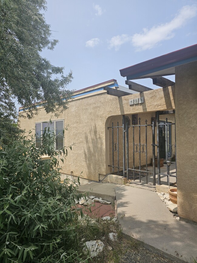 Photo - 953 S Greenway Ave House