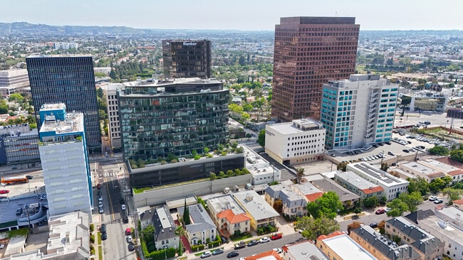 Photo - 657 S La Jolla Ave Unit 1