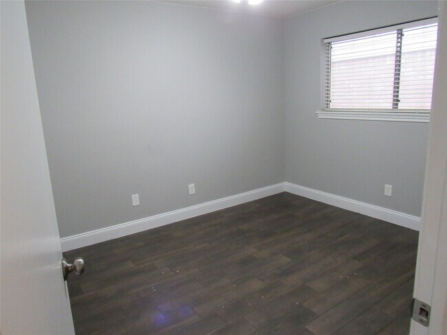 Photo - 22710 Leedstown Ln