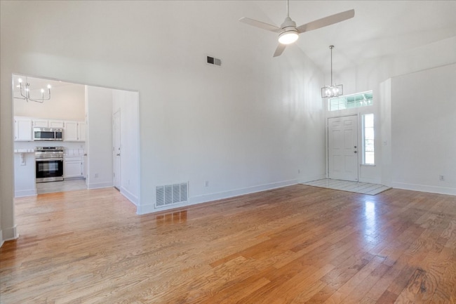 Photo - 1810 Crestwood Ave