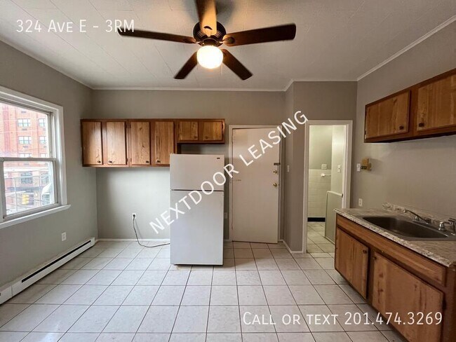 Photo - 324 Ave E Unit 3RM