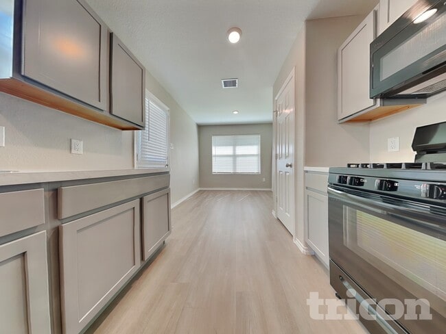 Photo - 17552 Rosewood Manor Ln