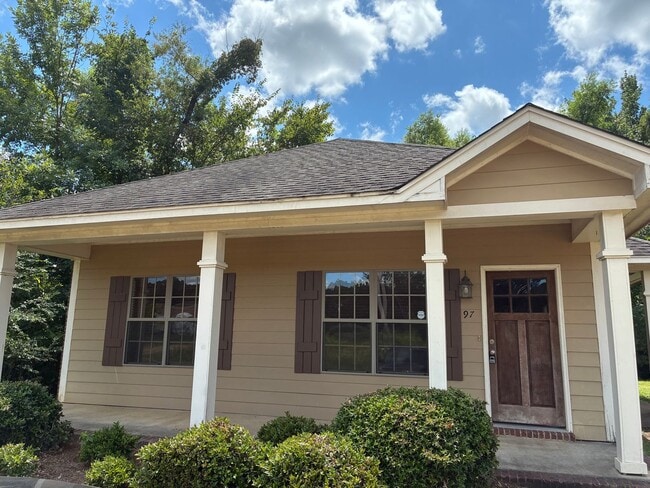 Building Photo - 97 Cypress Gln