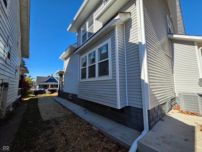 Photo - 1153 Dawson St