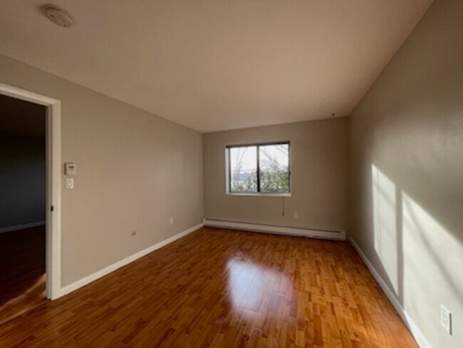 Photo - 10 Roberts St Unit 21