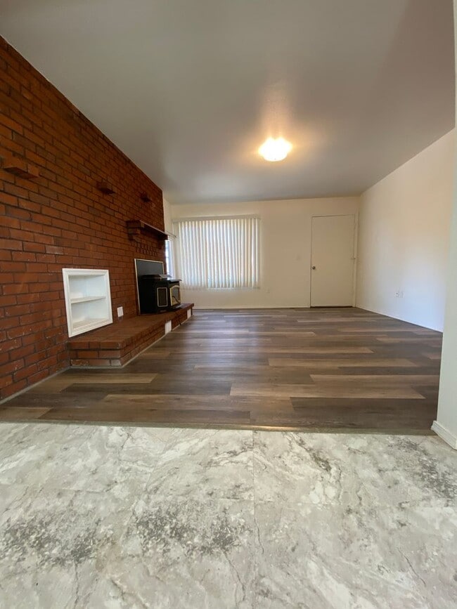 Photo - Beautiful 4 bedroom home!