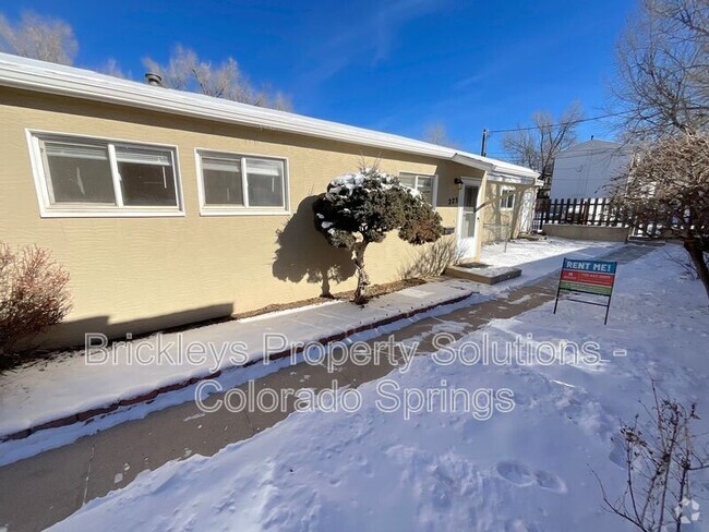 Building Photo - 225 N Arcadia St Rental