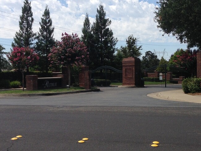 Photo - Rare Find! 5 bedroom spacious family home in a gated community Roseville.