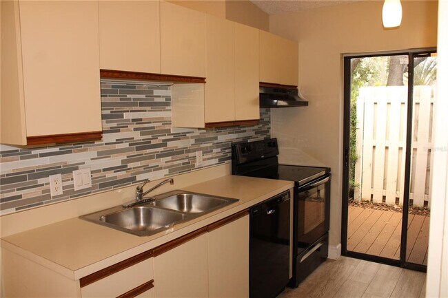 2903 62nd St W Unit 303