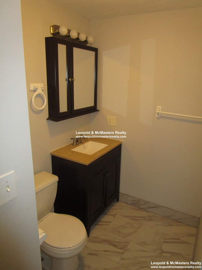 Photo - 165 Chiswick Rd Unit 3