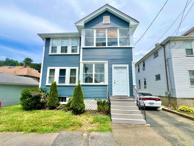 Building Photo - 12 Gilbert Ct Unit 12 Rental