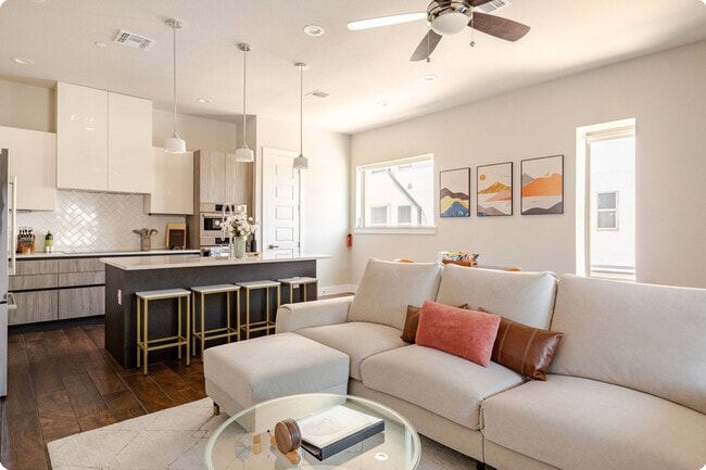 Photo - 1817 N Saint Marys St