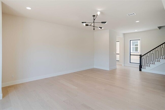 Photo - 1201 Friends Cv