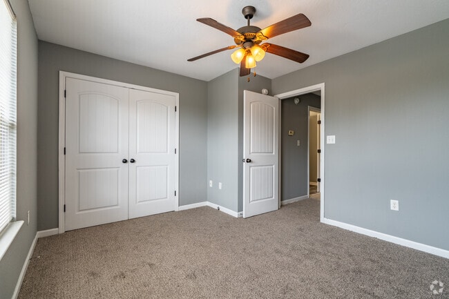 2BR, 1.5BA - 960SF - Bedroom