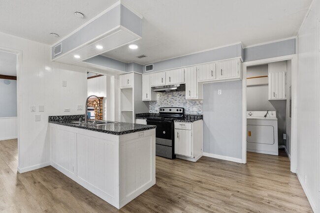 Photo - 204 Phillips Rd