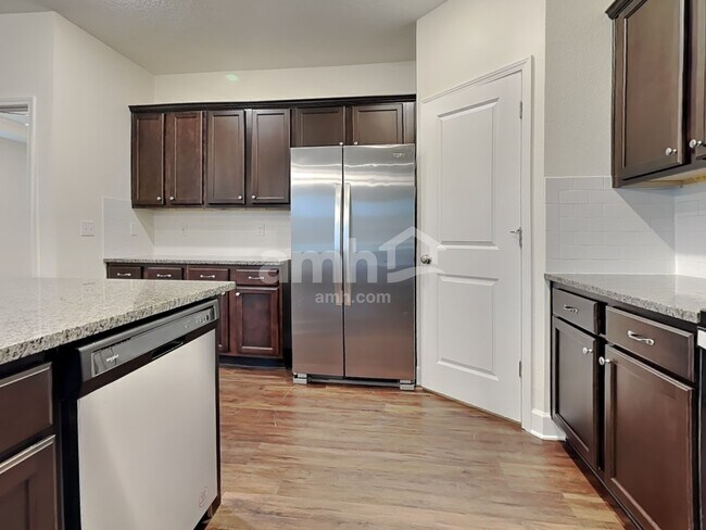 Photo - 945 Tan Tara Trl