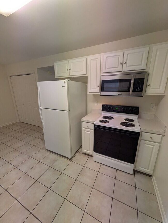 Photo - 2BD/2.5BA Unit at Water Oaks in Hickory