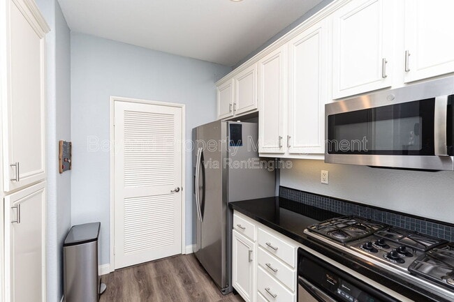 Photo - 2616 Bellezza Dr