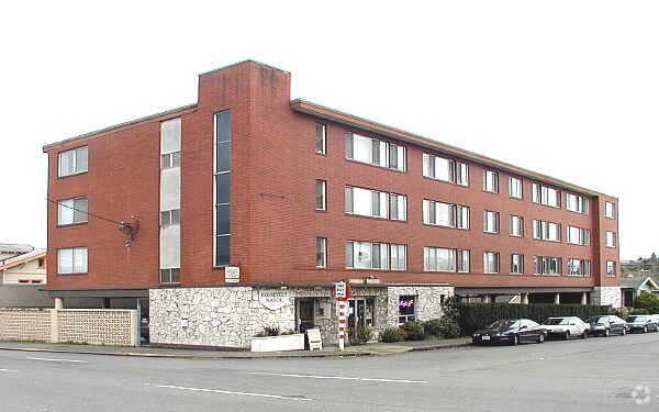 Roosevelt Manor Apartments - Roosevelt Manor Apartments